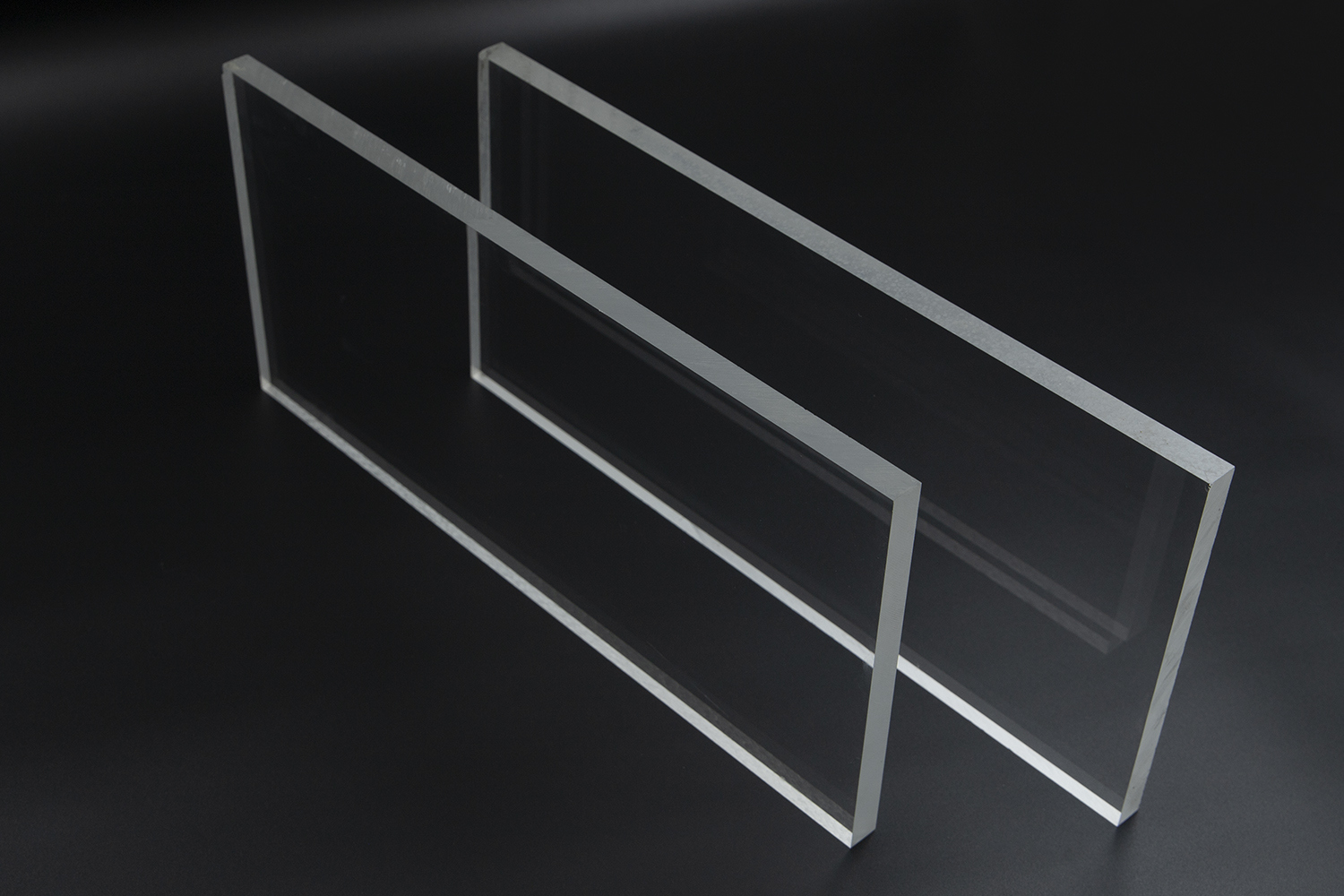 PLEKSİGLAS PLEKSİGLAS