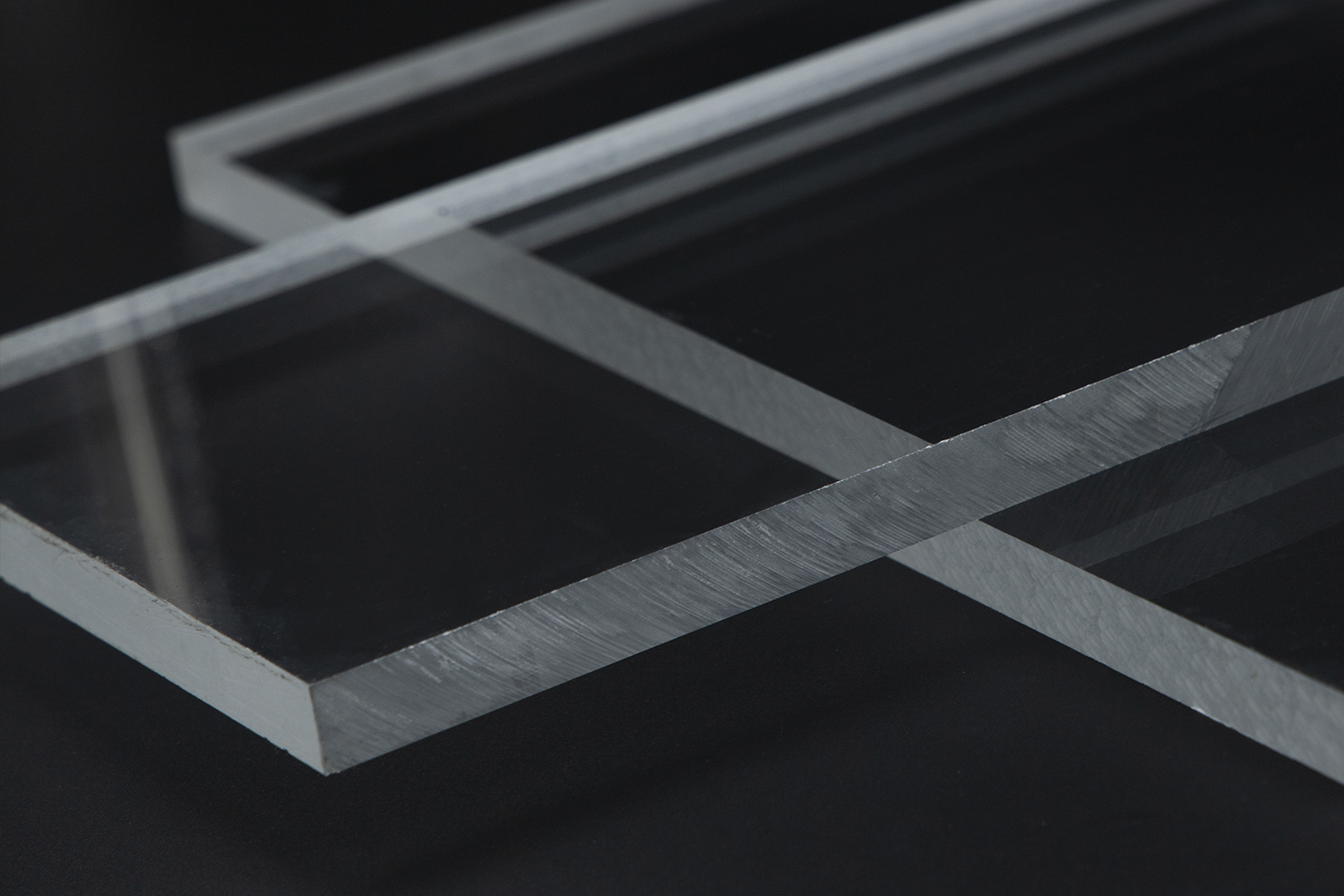 PLEKSİGLAS PLEKSİGLAS